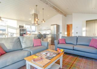 Hawkchurch Resort And Spa - 4