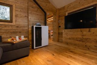 Mazot du Mont-Blanc w/View, Terrace & Stove, (Sleeps 4) - Happy Rentals - 1
