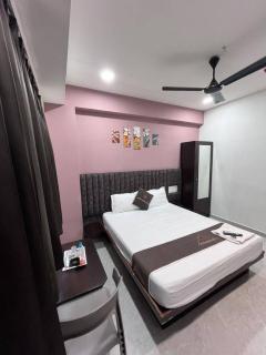 HOTEL RIVER vIEW - 8