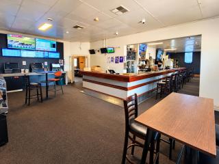 Broken Hill Hotel - 7
