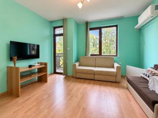 Niko - Cosy and Quiet Apartment w Good Location - 0