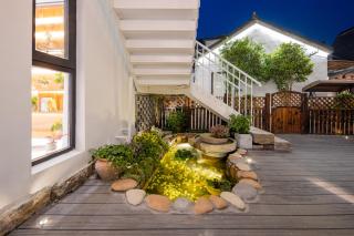 Floral Hotel TongLi Water And Clouds Garden Boutique Hotel - 2