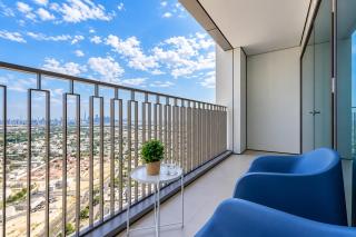 Vogue Vacation Homes, Downtown Views II with Easy Access to Dubai Mall Via a Climate Controlled Bridge, One Bedroom Apartment with Balcony and City View - 8