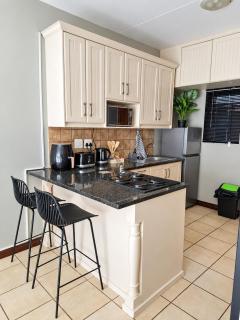 The Prestige Comfort studio Close to UFS & Tempe - 6