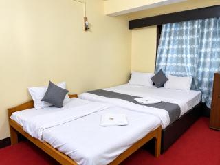 Himalayan Residency - 1 min walk from MG MARG - 2