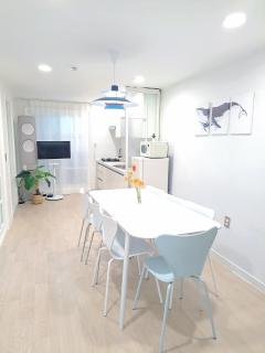 지하철 선정릉역 5분, 편의점 1분, 성수 20분, 롯데타워, COEX, 선능역, 3Room 5Bed, 무료주차 - 4