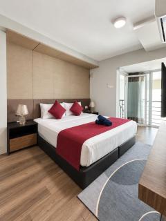 Full Seaview Duplex 2BR Georgetown Maritime Suites 073A - 8
