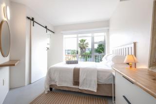 Sedgefield Beach Apartment - 9