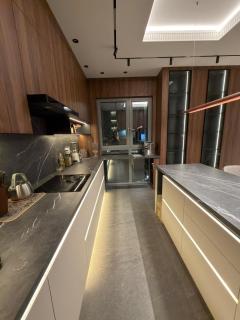 Mirabad Avenue Private Rooftop Pool Residence - 2