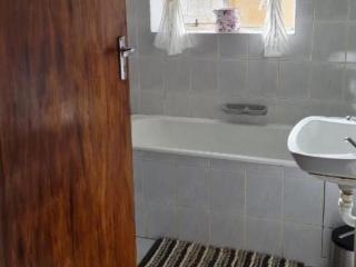 Settle Inn - 6
