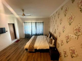 Hotel seven seasons - 5