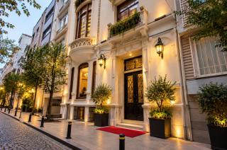 T h e V o i d Hotel - Just Steps From Osmanbey Metro Station - 0