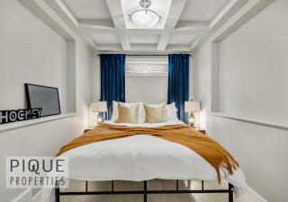 Game Night Retreat - HotTub - AC - FireTable - BBQ - Kingbed - 6