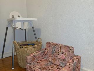Retro 3BR Gem Near Beach and CBD, Mibnb - 4
