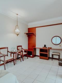 Royal Brongto Hotel - 2