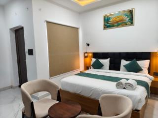Shubh Kadam Resort Near Jhirna Gate - 1