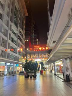 2BR KL Skyline Sunway Velocity MRT Family - 4