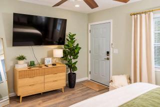 Exclusive Queen Suite - Louisville City Escape - 7