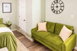 Exclusive Queen Suite - Louisville City Escape - 3