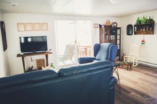 Coastal Charm with River View - La Capitainerie - 4