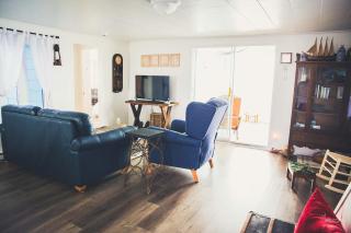 Coastal Charm with River View - La Capitainerie - 1