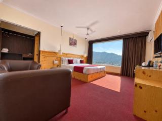 The Rose Dale Resort - A Luxury Property with Rooftop Cafe & Scenic Terrace in Bhimtal Near Indian Oil Petrol Pump - 6