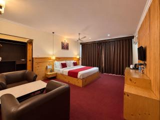 The Rose Dale Resort - A Luxury Property with Rooftop Cafe & Scenic Terrace in Bhimtal Near Indian Oil Petrol Pump - 5