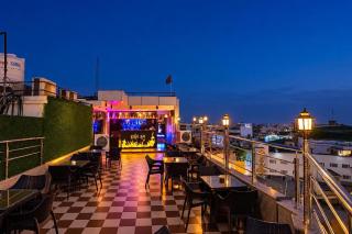 Hotel J.S. Residency - 8