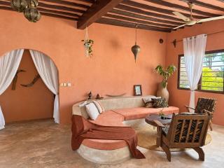 Homebase Jambiani - Back up powered home for groups - 10 seconds from the Ocean - 8
