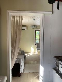 Atmospheric log cabin, great location - 5