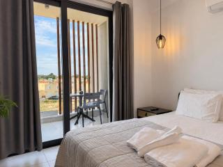 Amiteam Suites - Azure Palm Studio - 6