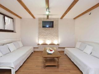 Apartment with Pool Fazana-Fazana (Region) 44773 - 2