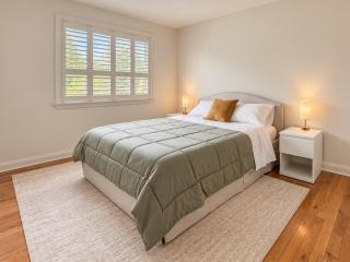 BRAND NEW Stylish 3BDR Home near Yorkdale Area and Rogers Stadium - Toronto - 7