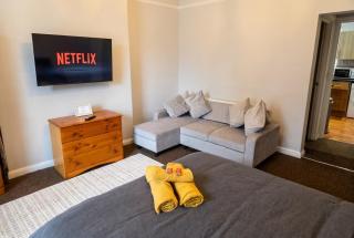 Studio Flat in Central Darlington, Free Parking - 3