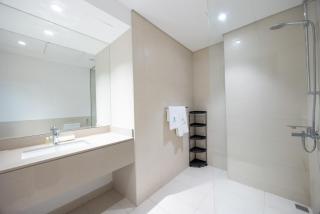 Bloomfields 1BR in Water's Edge 2 - Yas Island - 1