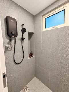 Ipoh Happy Nest 2BR Family Suite & Sky Pool - 1