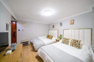 Book and Bed-Shanghai People's Square Zhongfu Building Branch - 2