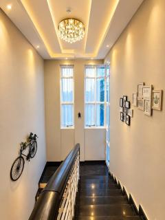 Irebero Villa Kigali with Pool, Hot Tub, Spa and Gym - 4