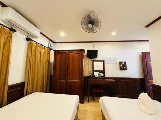 Night Market- Thanaboun Guest House - 2