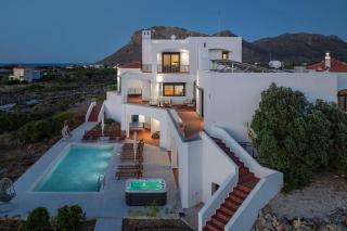 Seafront Luxury Villa in Chania with Heated Pool - 4