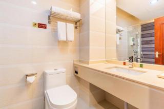 Vienna Hotel Shenzhen Pinghu Center Metro Station - 3