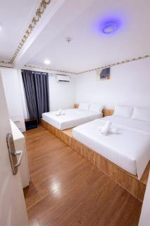 Crowne Bui Vien City Center Hotel - 3