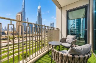 High Rise Haven I Burj and Fountain View I Vast Outdoor - 8