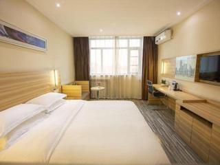 IU Hotel Zhengzhou Lvcheng Square Metro Station - 3