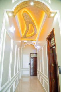 Golden Glow Hotel - 4