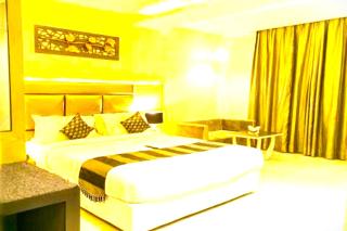 Hotel Manohar Residency - 4