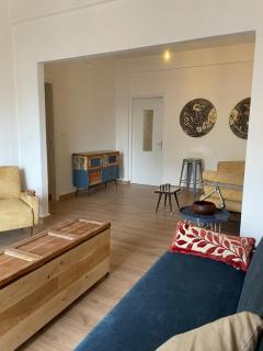 Retro Ambiance and Calmness in Style - 6