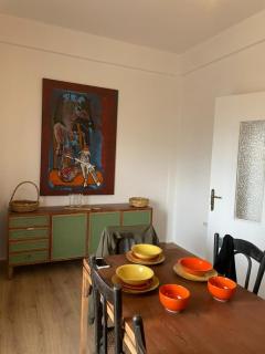 Retro Ambiance and Calmness in Style - 0