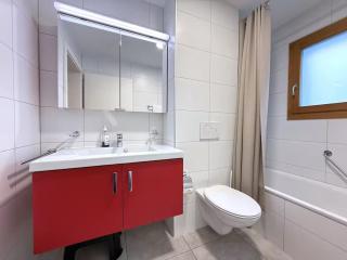 Athos 1 - 3 5 room apartment 6P - 9