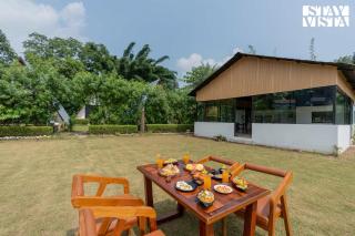 StayVista at The Arks Bagh Villa with Pool - 5